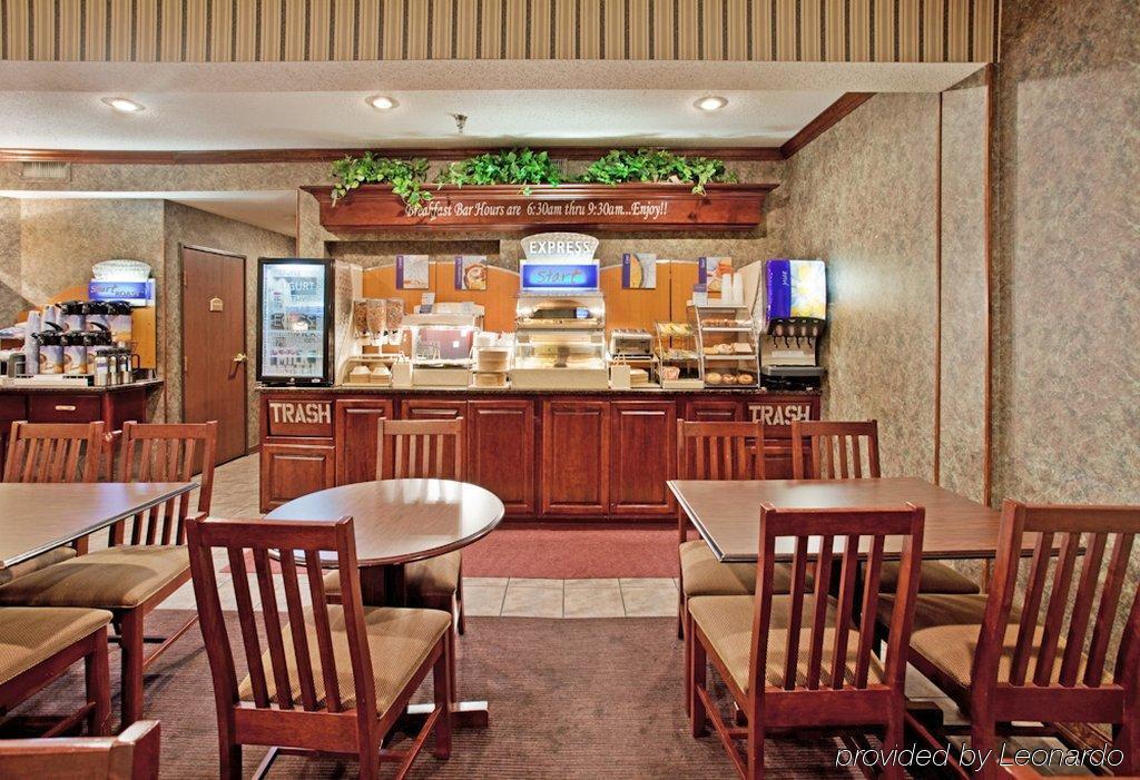 Holiday Inn Express Osage Beach - Lake Of The Ozarks, An Ihg Hotel Restaurant foto